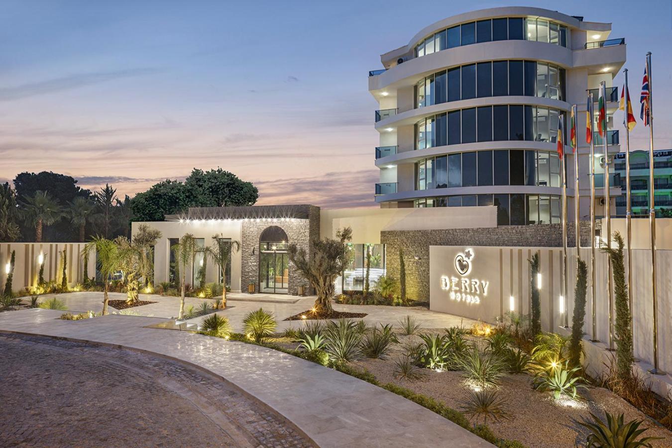 Berry Blue Hotels Sidé Extérieur photo