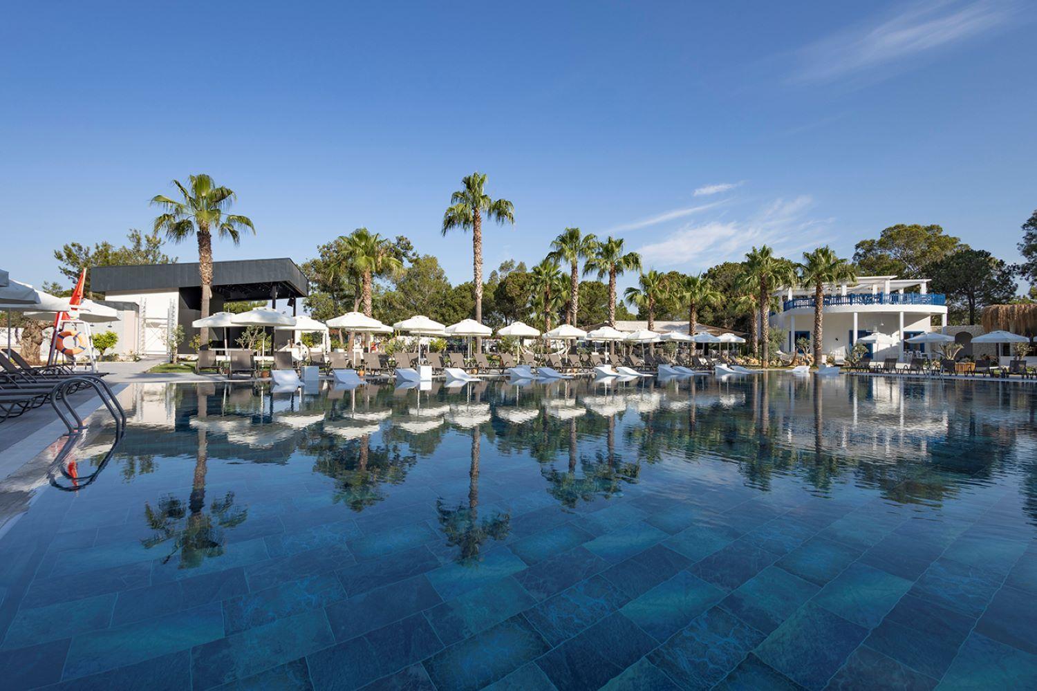 Berry Blue Hotels Sidé Extérieur photo